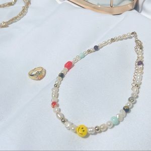 sweet smiley face and pearl necklace!!